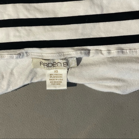 Top - Picture 3 of 3